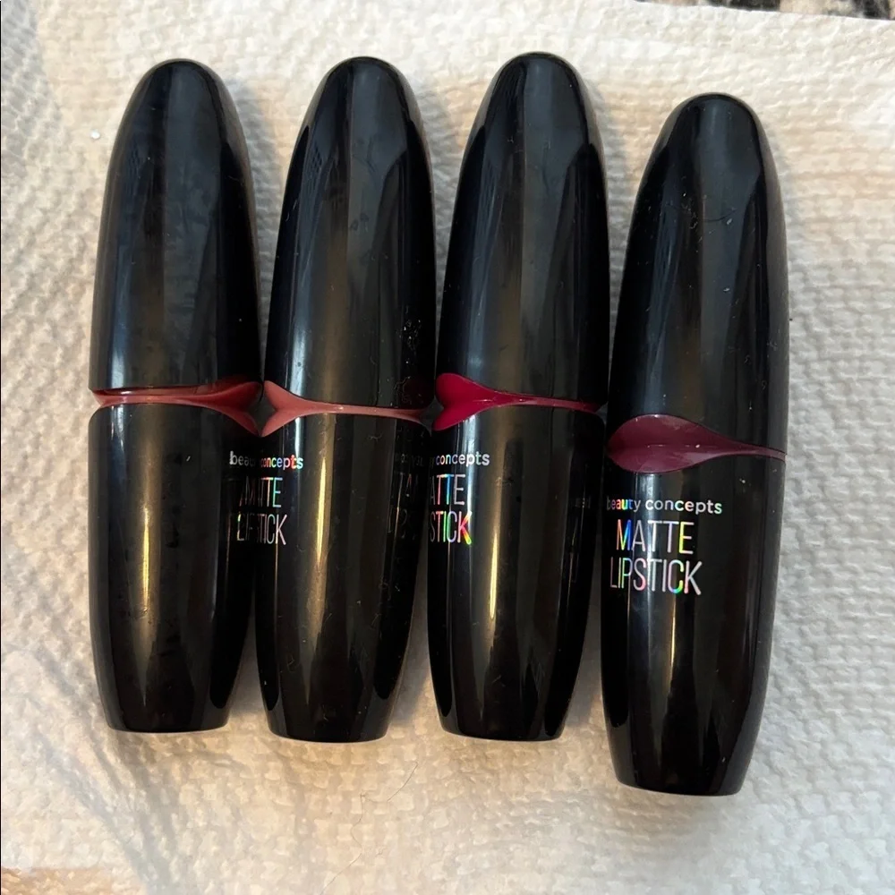 Beauty Concepts Matte 4 Lipstick Set - Red and Pink Shades new
